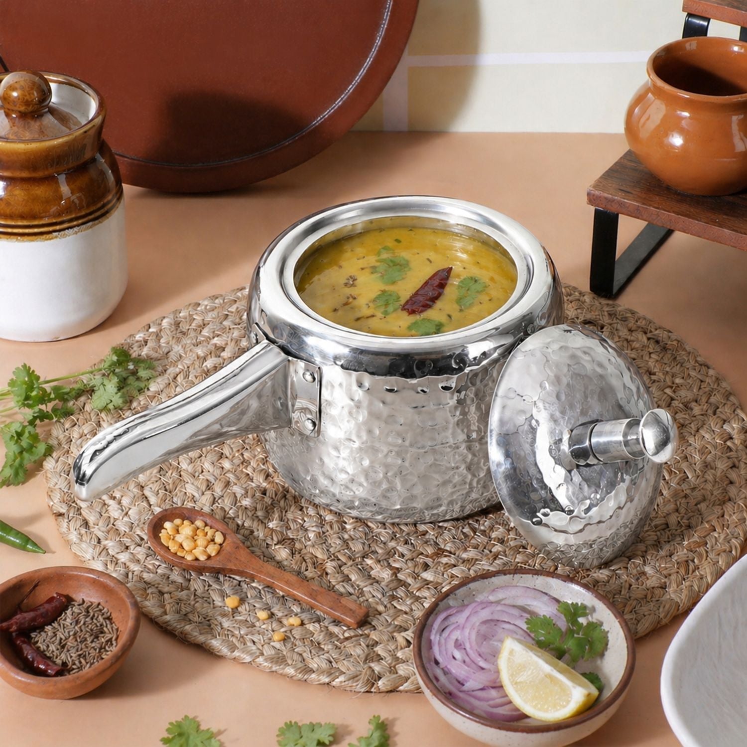Stainless Steel Hammered Serving Cooker with Lid, 700ml